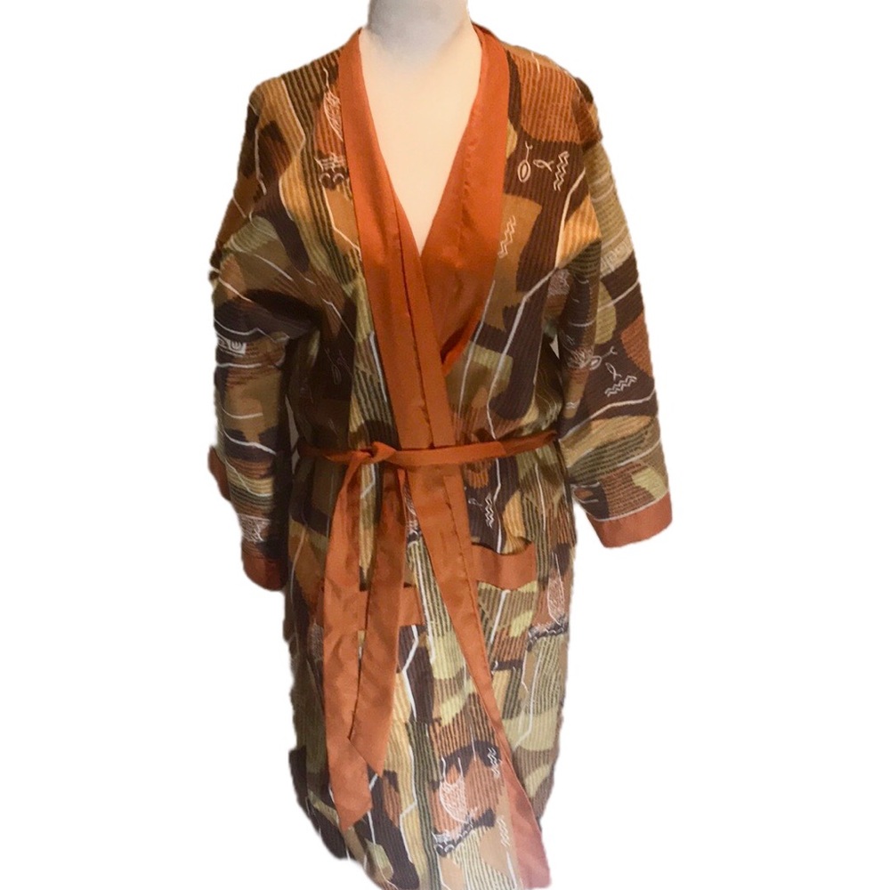 “VINTAGE” MCM Fabric Style Reversable EUC Robe.